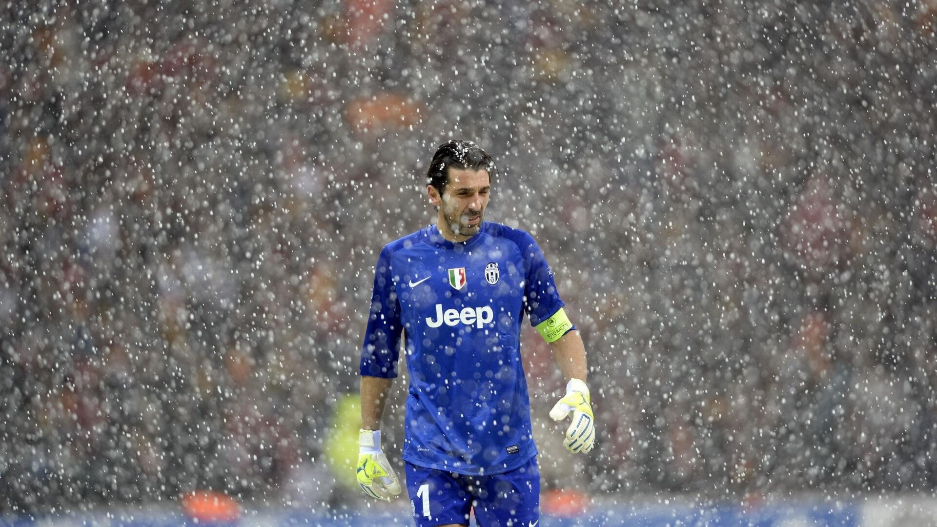 开云体育app-今夜，他用最笨的方式，在F1街道赛上演了最华丽的逆袭